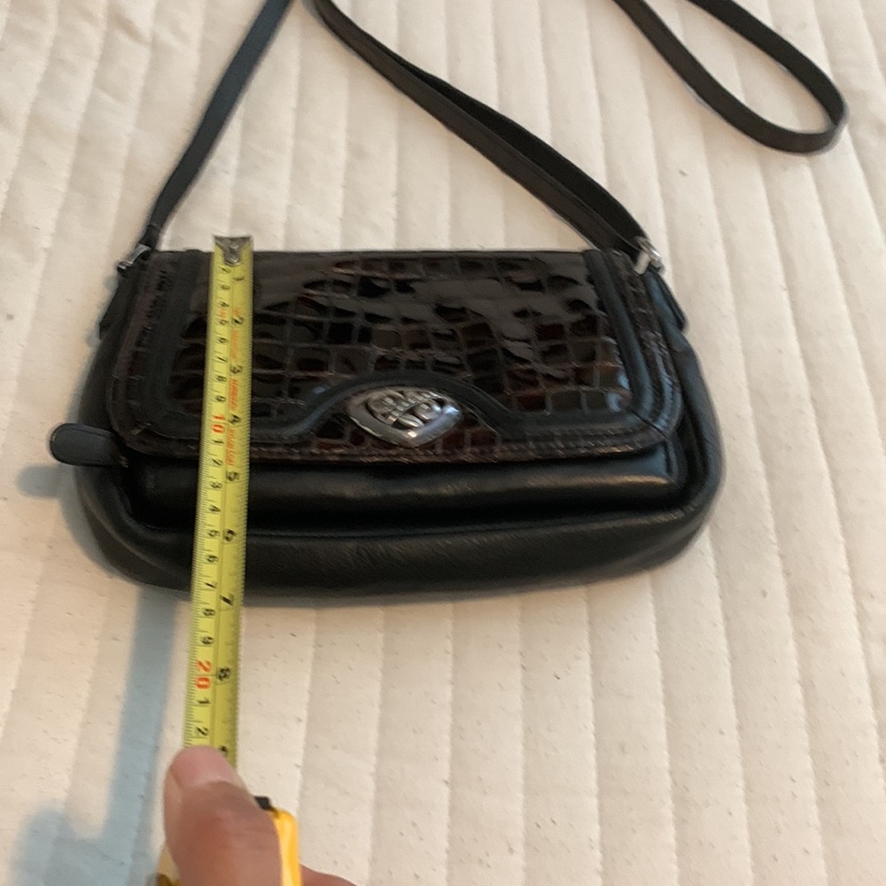 Brighton Small Crossbody Bag with cards holder - Picture 11 of 14